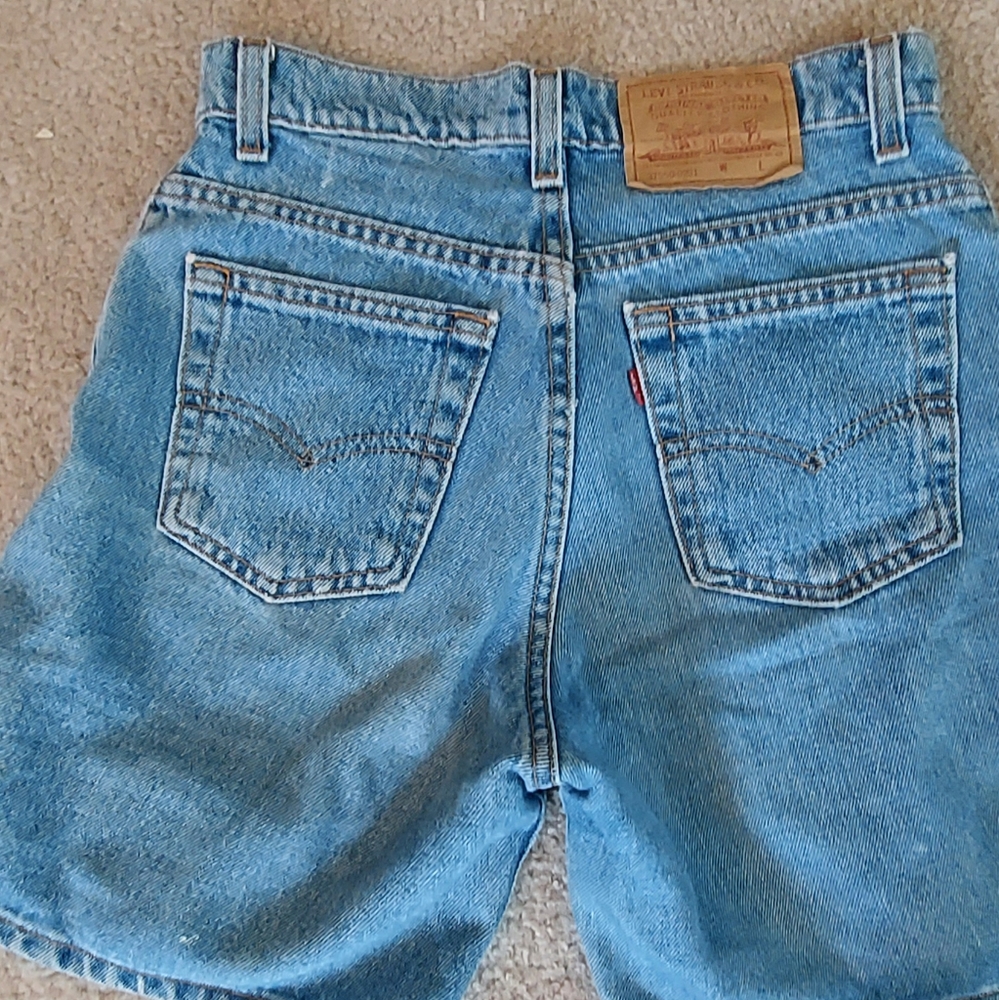 VINTAGE LEVIS SHORTS